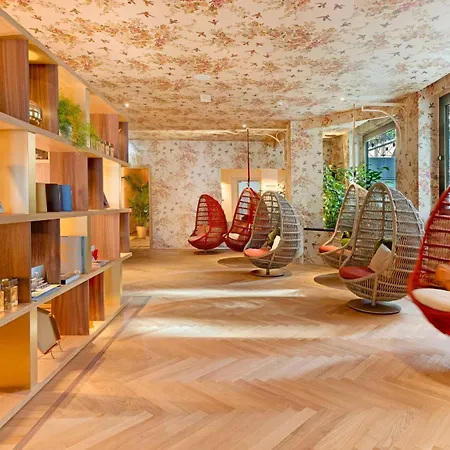 Hotel Qc Porta Romana 4*