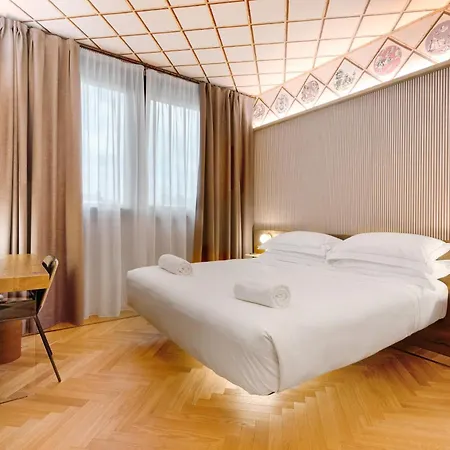 Qc Porta Romana Otel 4*
