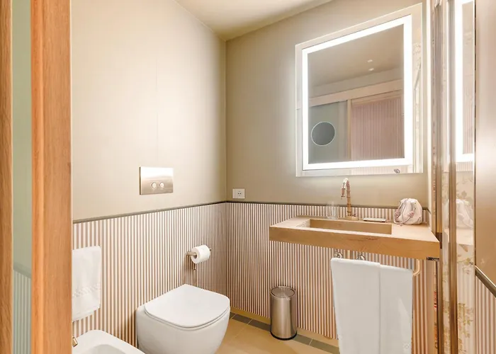 Hotel Qc Porta Romana 4*